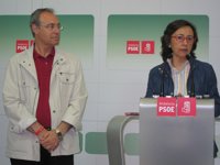 Rosa Aguilar dice que los almadraberos tienen que estar tranquilos porque "todo está resuelto"