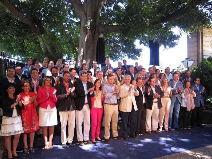 Javier Arenas Presenta A Los 105 Candidatos De La Provincia De Sevilla