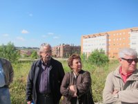 IU promete construir a la vez dotaciones y casas en nuevos barrios y publicar lista de promotores "sinvergüenzas"