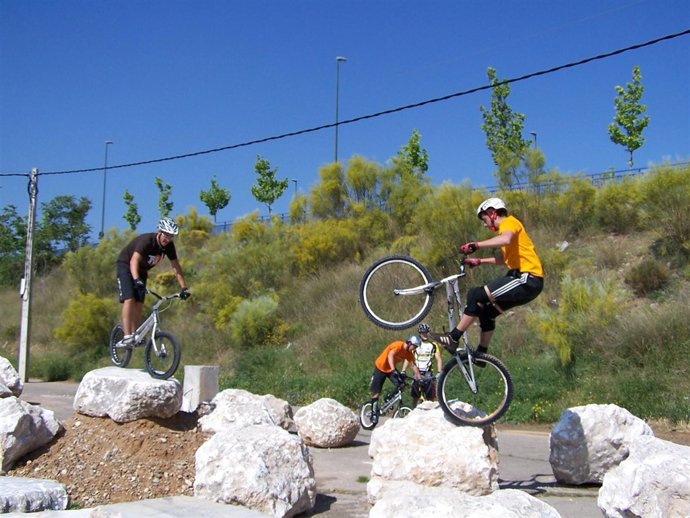 Pista De Bike Trial En El Barrio De San José De Zaragoza