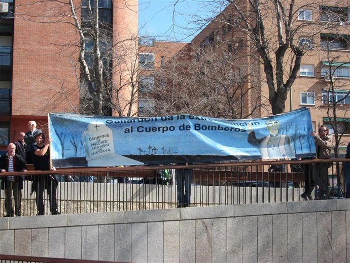 Bomberos de Madrid protestan contra Gallardón