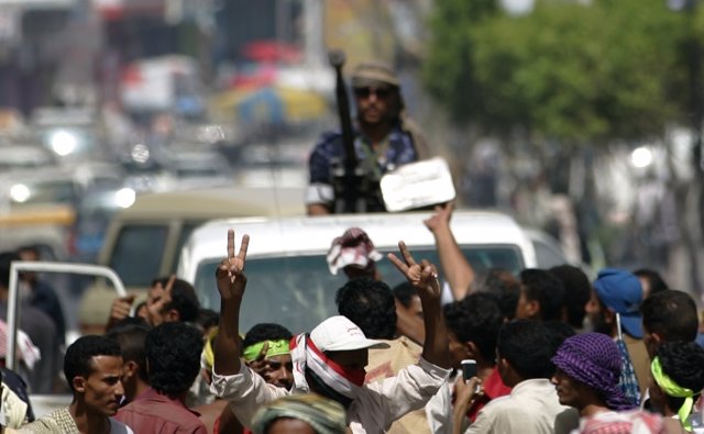 Manifestantes En Taiz (Yemen)