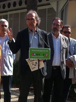 Ricard Gomà (ICV-EUiA) en el Punto Verde de El Clot