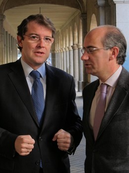 Fernández Mañueco Junto Al Presidente Del PP De Salamanca, Javier Iglesias