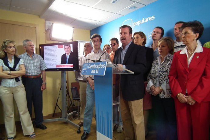 García Anguita Y Miembros De La Candidatura Del PP