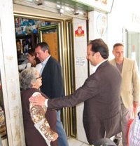 Espadas dice a Zoido que "menos notaría y más dar la cara" y pide un debate en Canal Sur Televisión