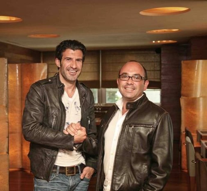 Luis Figo Con  Andrés Fernández, Consejero Delegado De Epikurean