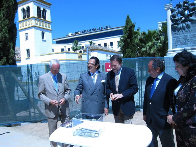 Acto De Colocación De La Primera Piedra De Un Hotel Accor En Sevilla
