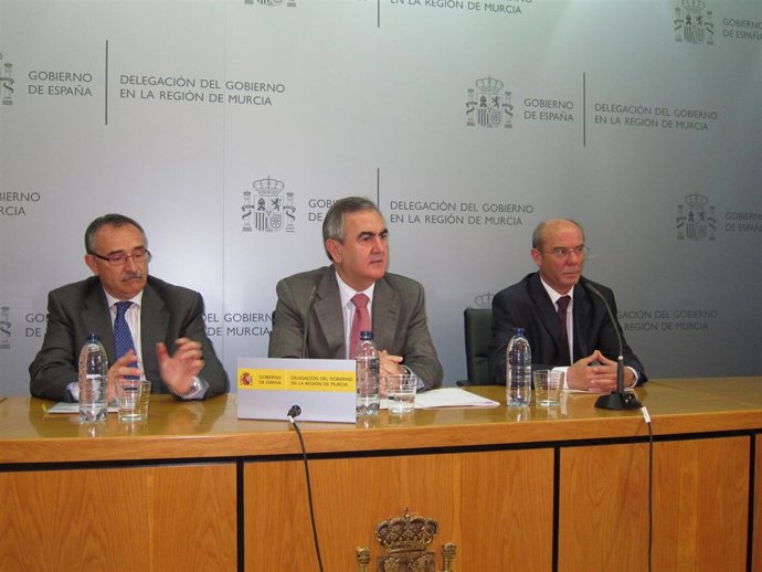 Antonio Puig, González Tovar Y Juan Abellán