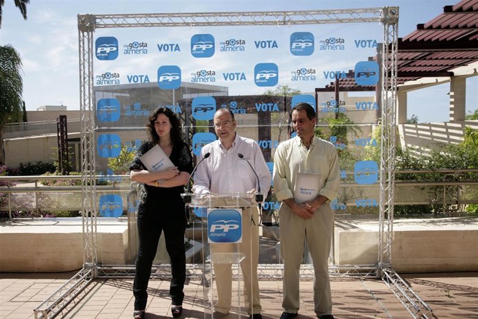 El Candidato Del PP De Almería Presenta Propuetas En Materia De Turismo