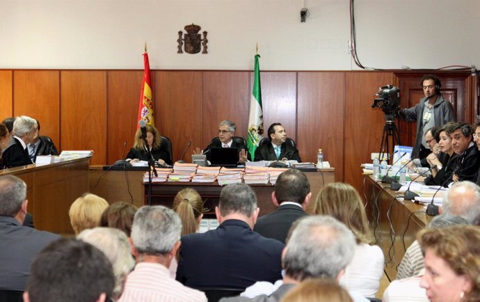 Sala Del Juicio De La 'Operación Karlos'