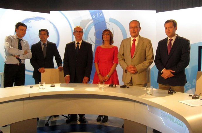 Moreno Brenes, Gámez Y De La Torre Junto Con Representantes De Canal Sur