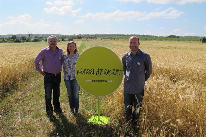 Antoni Verger (derecha), Marisol Fernández y Josep Lendínez