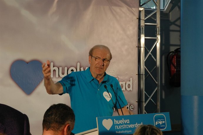 Pedro Rodríguez Durante El Mitin En Los Molinos.