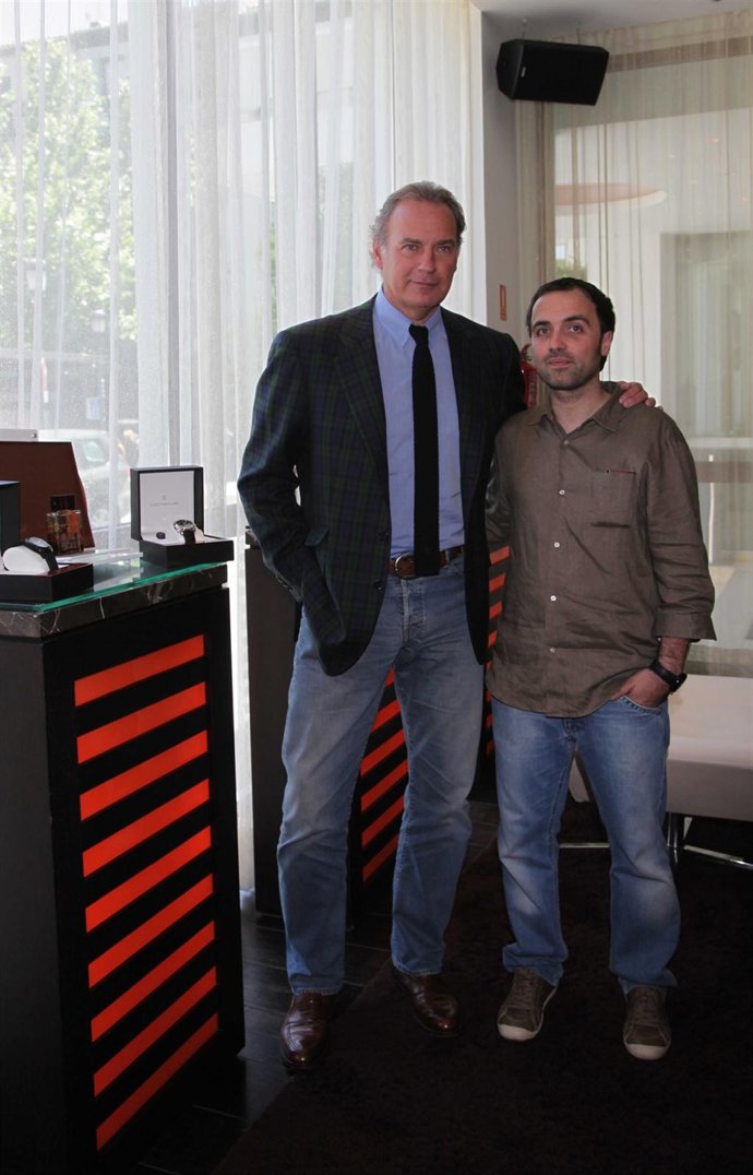 Bertín Osborne Junto Al Diseñador De Cristian Lay 