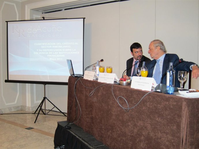 Presentación Del Estudio De RR De Acuña & Asociados