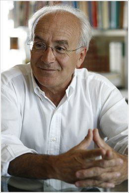 El Profesor De La UMH, Carlos Belmonte