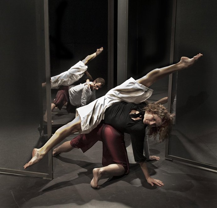 Momento Del Espectáculo De Danza 'ARA'