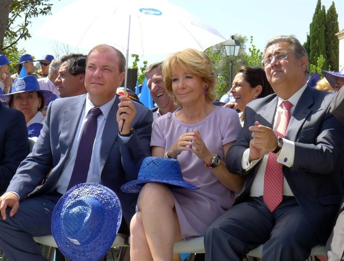 José Antonio Monago Con Esperanza Aguirre En Majadahonda