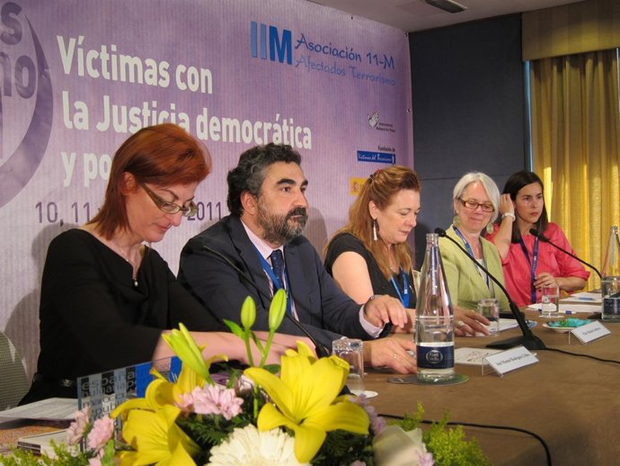 Pilar Manjón, Maite Pagazaurtundua Y José Manuel Rodríguez Uribes