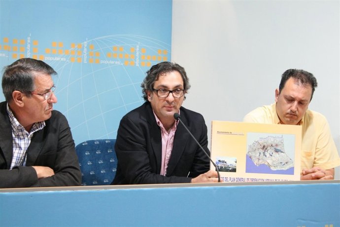 El Secretario De PP De El Ejido, Ángel Escobar, En Rueda De Prensa 