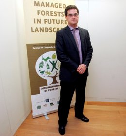 El Director Xeral De Montes, Tomás Fernández-Couto, En El Congreso