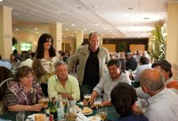 Monago dice que la Junta "tiene que acompañar" a la sociedad "y no ser un obstáculo" a la misma