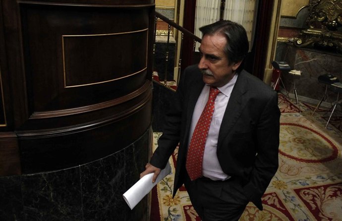 El Ministro De Trabajo, Valeriano Gómez, En El Congreso