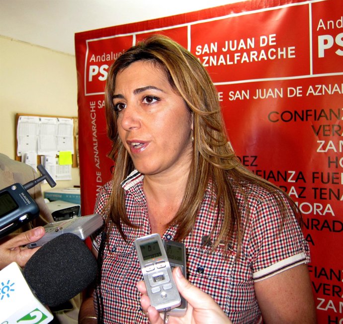 Susana Díaz Atiende A Los Medios