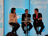 Feijóo considera "imprescindible" la reforma del poder local, que eleva a "tercera transición"