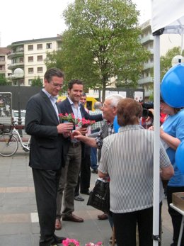 Antonio Basagoiti Y Borja Semper
