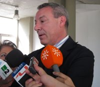 Álvarez de la Chica subraya que las 3.796 plazas son "para todos los opositores en los mismos términos"