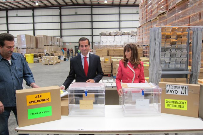 Almacen De Material Electoral En Alcalá De Henares