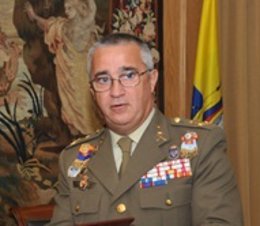 El Teniente General Alfonso De La Rosa, Nuevo Director Del CESEDEN