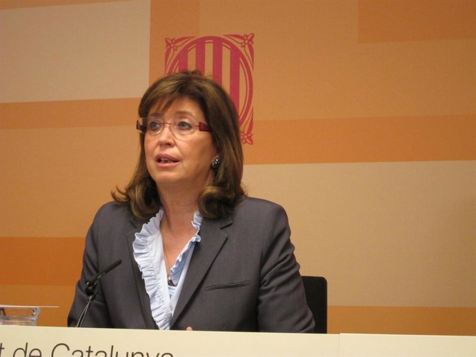 La Consellera De Enseñanza De La Generalitat, Irene Rigau