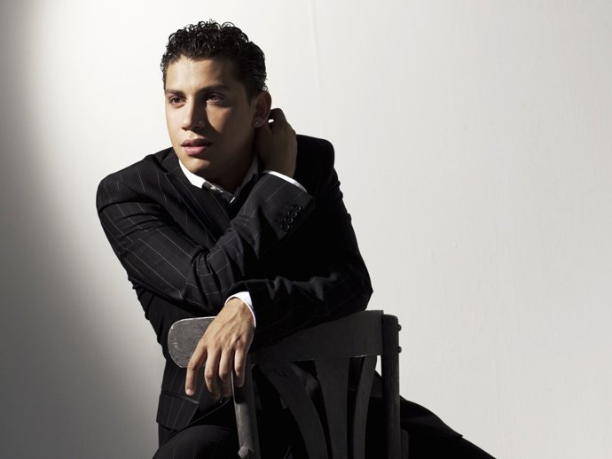 El Artista Antonio Cortés Llega Al Teatro Lope De Vega De Sevilla