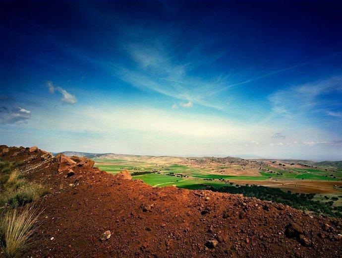 Una De Las Fotografías De La Muestra En La Nau De Ojos Negros (Teruel)