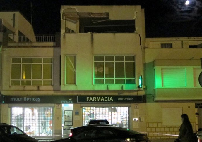 Casa Afectada Por El Terremoto De Lorca