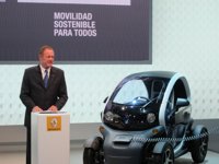 Laurent confirma la venta del Twizy a finales de año y el compromiso de la marca con sus factorías en España