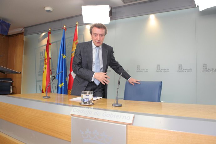 Consejero De La Presidencia Y Portavoz, José Antonio De Santiago-Juárez