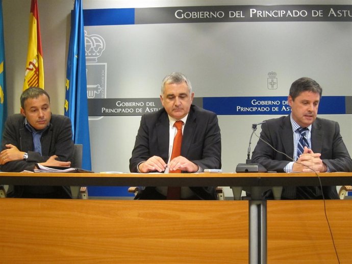 David Estévez, José Luis Vega Y Enrique Nuño