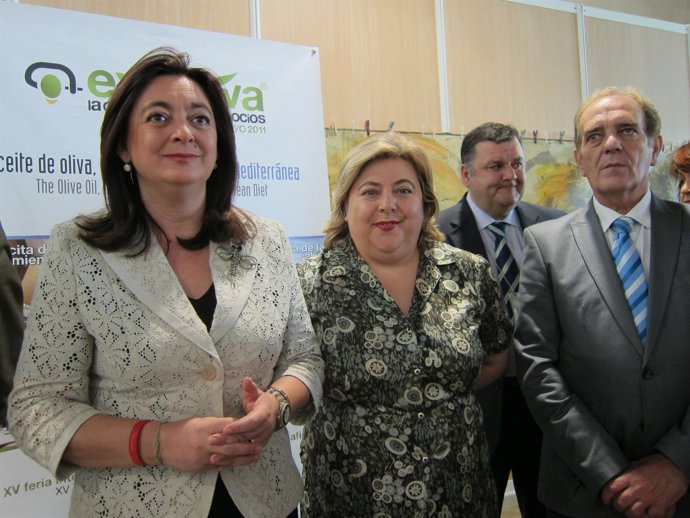 Las Consejeras Mar Moreno Y Clara Aguilera