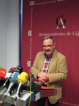 José Manuel Sariego, En Rueda De Prensa.