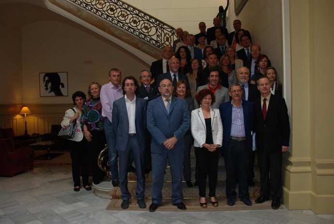 Conseller Llinàs Con Viceconsejeros Y Directores Generales