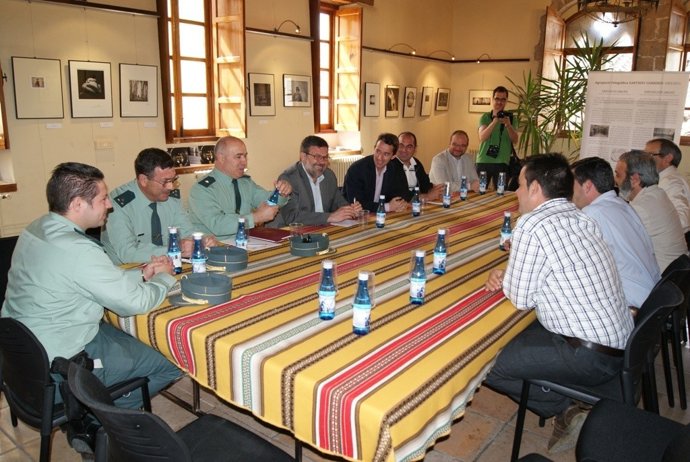 Reunión Sobre Seguridad En Vilafranca (Castellón).