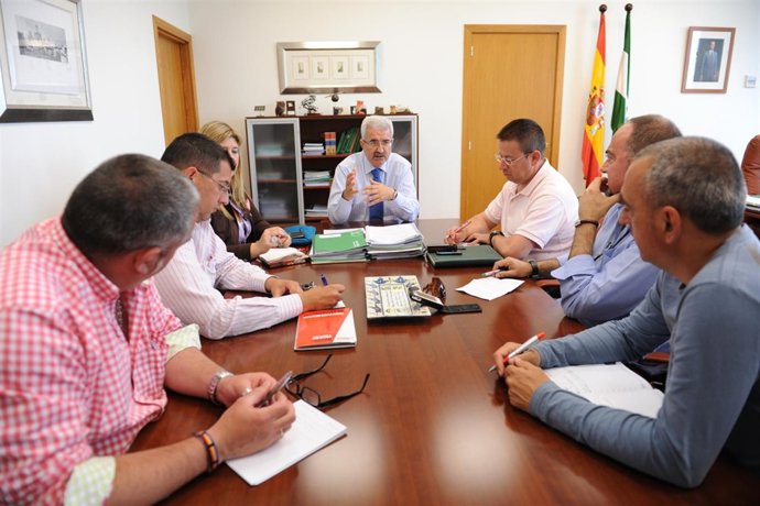 Manuel Jiménez Barrios Se Reúne Con El Comité De Alestis                   