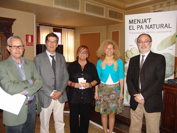 NOTA DE PRENSA Y FOTO CAMPAÑA "PAN CADA DÍA"