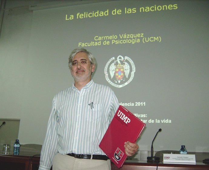 Carmelo Vázquez, Catedrático De Psicología De La UCM.      