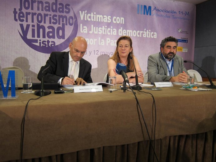 El Juez Gómez Bermúdez Y Pilar Manjón