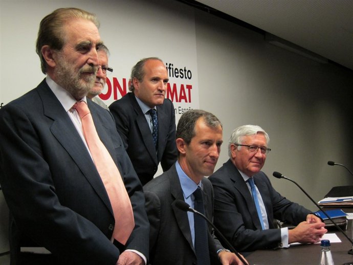  J Ludovid (CSCAE), R.Fdez (Cepco), J.Miarnau (Construmat), J.M.Galindo (APC